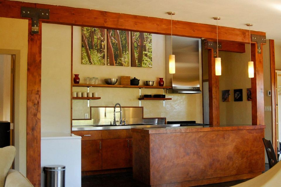 This off-grid and eco-friendly cob house has 2 bedrooms in 1,000 sq ft. | www.facebook.com/SmallHouseBliss