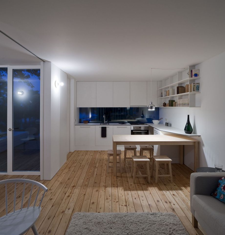 Treehouse Riga, a compact modular home with 2 bedrooms in just 474 sq ft. A sliding wall gives it a flexible floor plan. | www.facebook.com/SmallHouseBliss