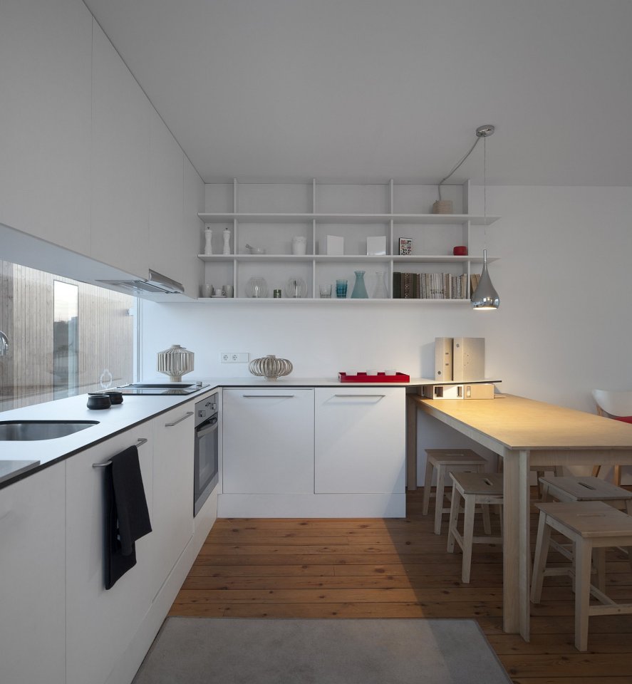 Treehouse Riga, a compact modular home with 2 bedrooms in just 474 sq ft. A sliding wall gives it a flexible floor plan. | www.facebook.com/SmallHouseBliss