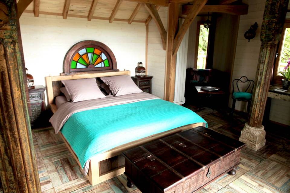 Cabane Monbazillac at Châteaux Dans Les Arbres is a luxury treehouse with 1 bedroom in 280 sq ft. | www.facebook.com/SmallHouseBliss