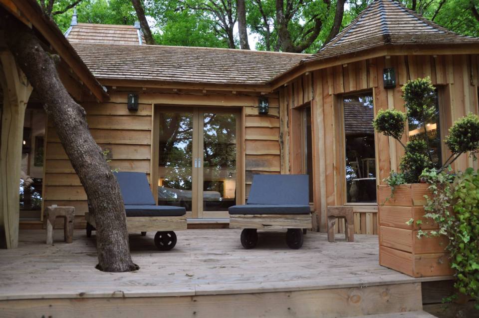 Cabane Puybéton at Châteaux Dans Les Arbres is a luxury treehouse with 1 bedroom, fireplace, spa bath and sauna. | www.facebook.com/SmallHouseBliss