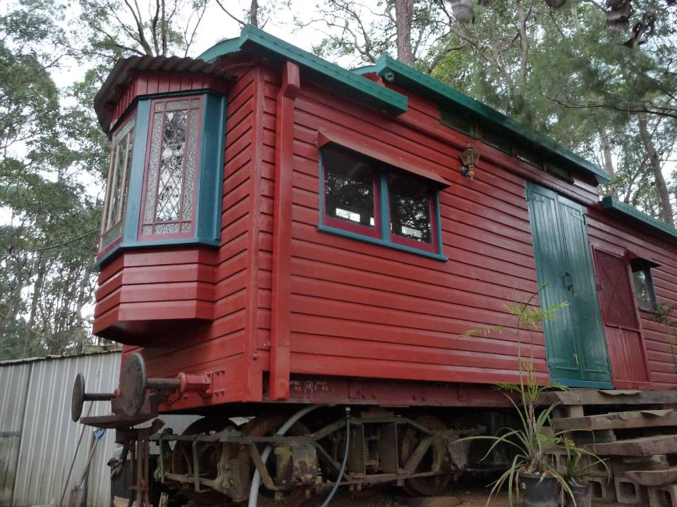 Matthew de Boer restored a derelict train carriage, handcrafting a beautiful and cozy living space with 1 bedroom in ~256 sq ft. | www.facebook.com/SmallHouseBliss