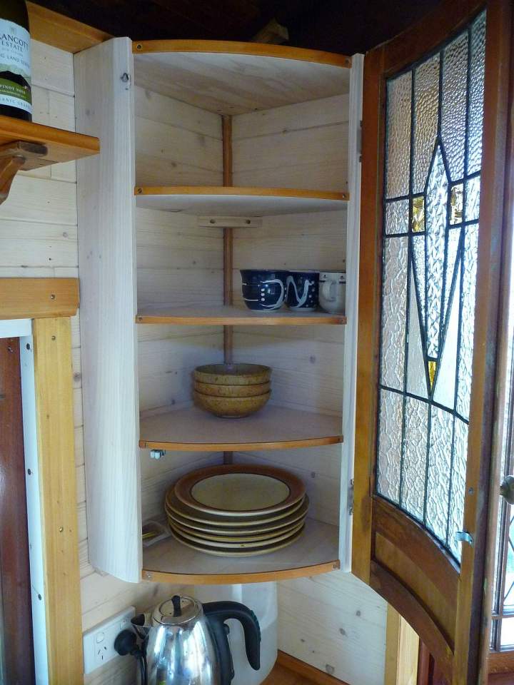 Matthew de Boer restored a derelict train carriage, handcrafting a beautiful and cozy living space with 1 bedroom in ~256 sq ft. | www.facebook.com/SmallHouseBliss