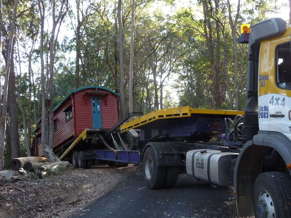 Matthew de Boer restored a derelict train carriage, handcrafting a beautiful and cozy living space with 1 bedroom in ~256 sq ft. | www.facebook.com/SmallHouseBliss