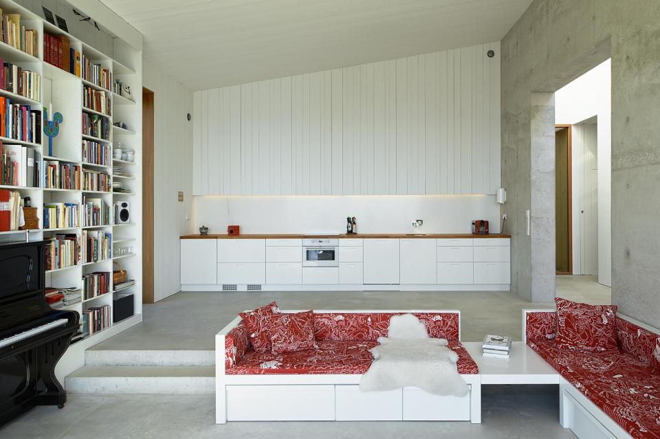 This contemporary lakeside cottage in Sweden has 3 small bedrooms in 1,249 sq ft. | www.facebook.com/SmallHouseBliss