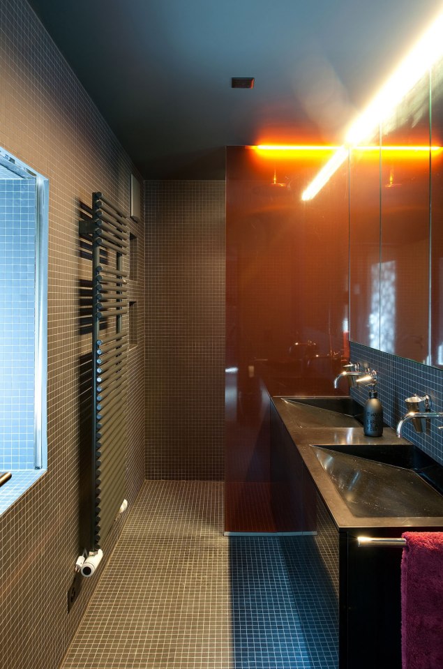 A vineyard residence and wine cellar dating from 1850 were restored as a small 2 bedroom house. | www.facebook.com/SmallHouseBliss