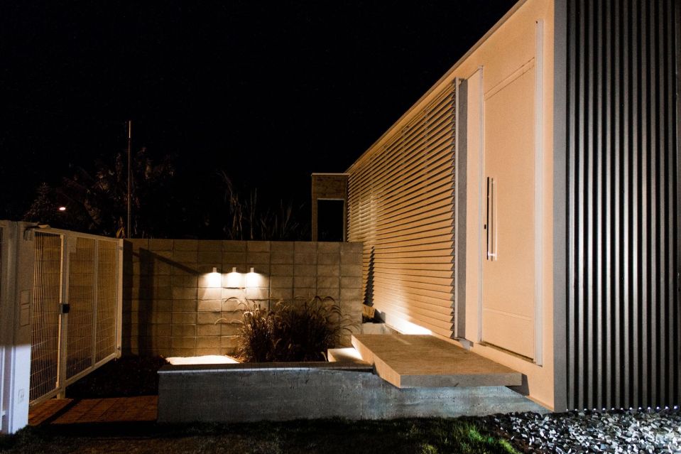 House 12.20 is a modern bachelor pad in Brazil. It has a 484 sq ft studio plan, although the bedroom area could easily be closed off. | www.facebook.com/SmallHouseBliss