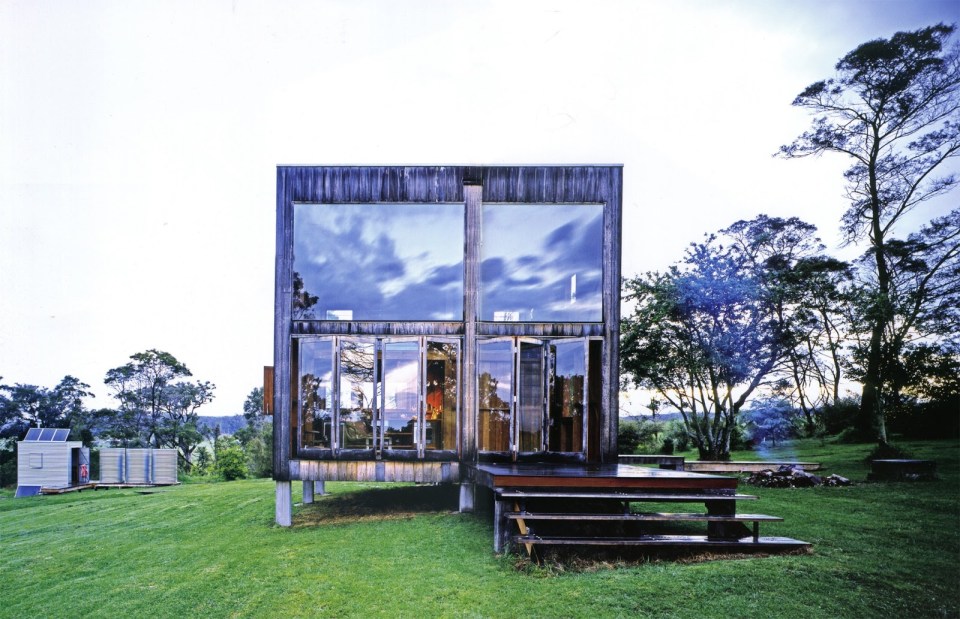 The Box House, a basic off-grid cabin in the Australian bush. | www.facebook.com/SmallHouseBliss