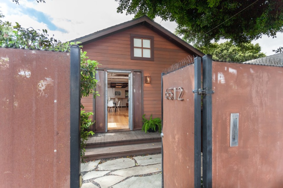 Mad Men actor Vincent Kartheiser's Hollywood pad with a "Japanese industrial" aesthetic. The 603 sq ft studio features a bed that drops from the ceiling. | www.facebook.com/SmallHouseBliss