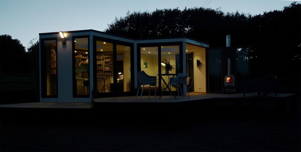 The Hivehaus is a modular dwelling designed to expand as needed. The hexagonal modules are joined to create a custom honeycomb floor plan. View all 14 photos at https://smallhousebliss.com/2014/08/21/hivehaus/.