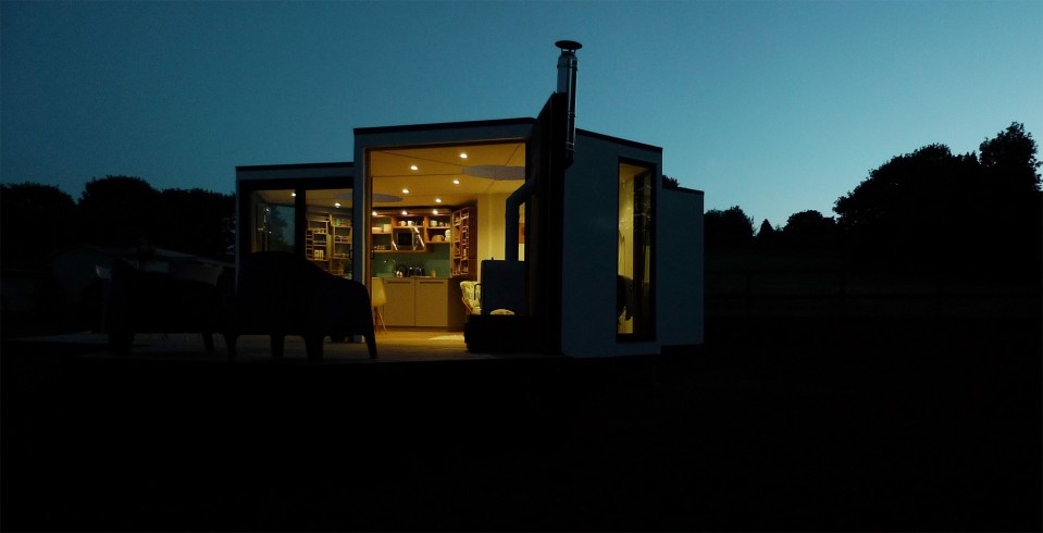 The Hivehaus is a modular dwelling designed to expand as needed. The hexagonal modules are joined to create a custom honeycomb floor plan. View all 14 photos at https://smallhousebliss.com/2014/08/21/hivehaus/.