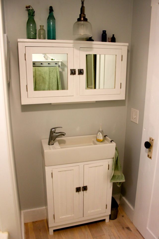 The Beekeeper’s Bungalow, a newly-built Craftsman cottage with 2 bedrooms in 765 sq ft. | www.facebook.com/SmallHouseBliss