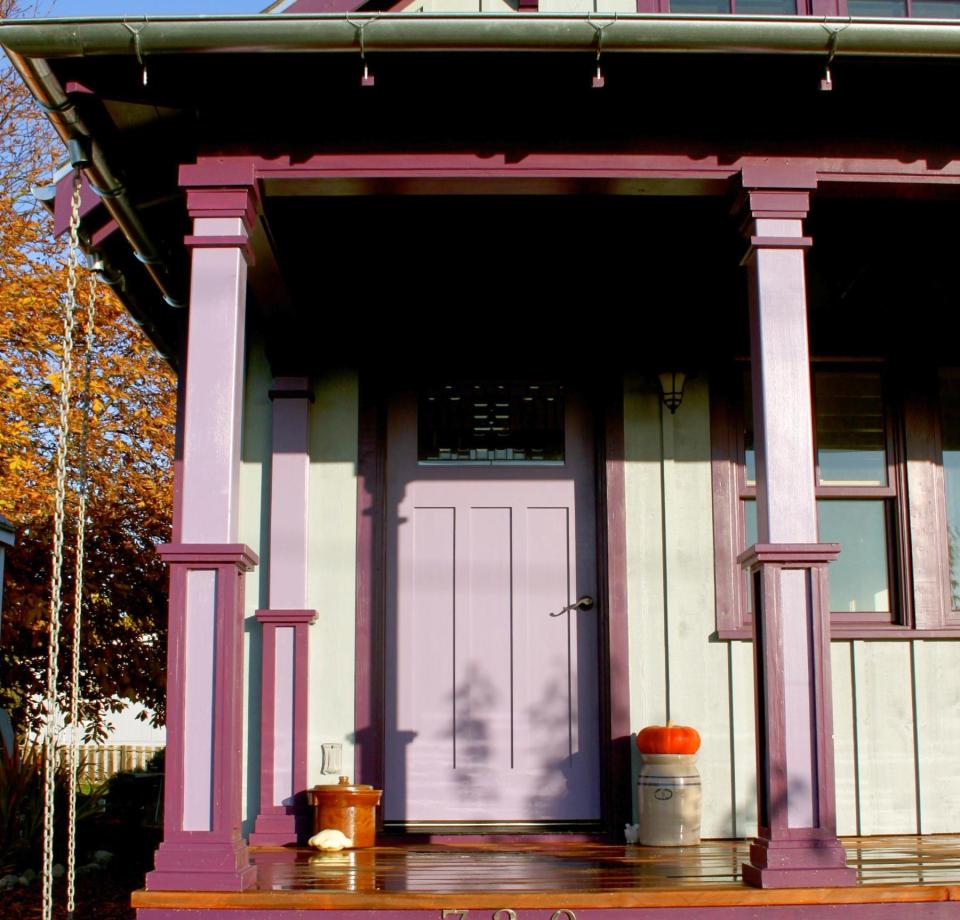 The Beekeeper’s Bungalow, a newly-built Craftsman cottage with 2 bedrooms in 765 sq ft. | www.facebook.com/SmallHouseBliss