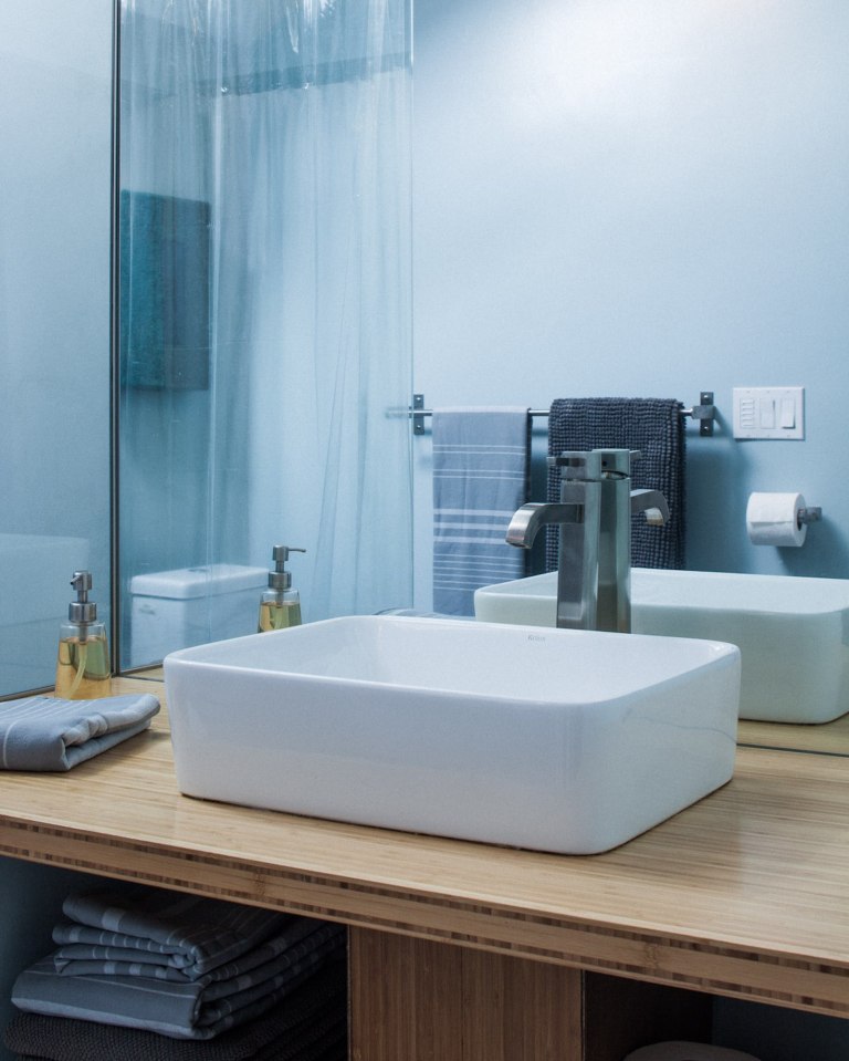 PDX Eco Cottage, a sustainably built Craftsman-style backyard cottage with Mid-Century Modern interior. It has 1 bedroom in 550 sq ft. | www.facebook.com/SmallHouseBliss