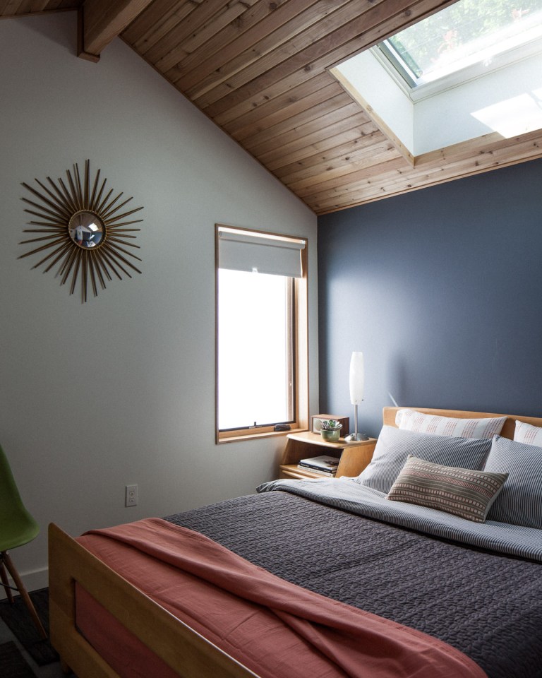 PDX Eco Cottage, a sustainably built Craftsman-style backyard cottage with Mid-Century Modern interior. It has 1 bedroom in 550 sq ft. | www.facebook.com/SmallHouseBliss