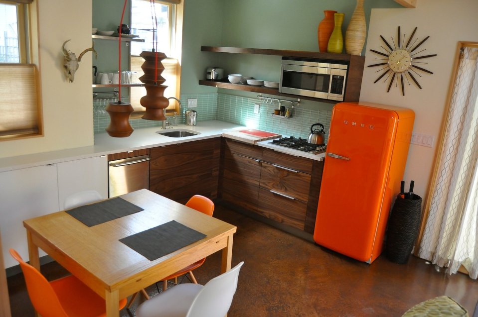 PDX Eco Cottage, a sustainably built Craftsman-style backyard cottage with Mid-Century Modern interior. It has 1 bedroom in 550 sq ft. | www.facebook.com/SmallHouseBliss