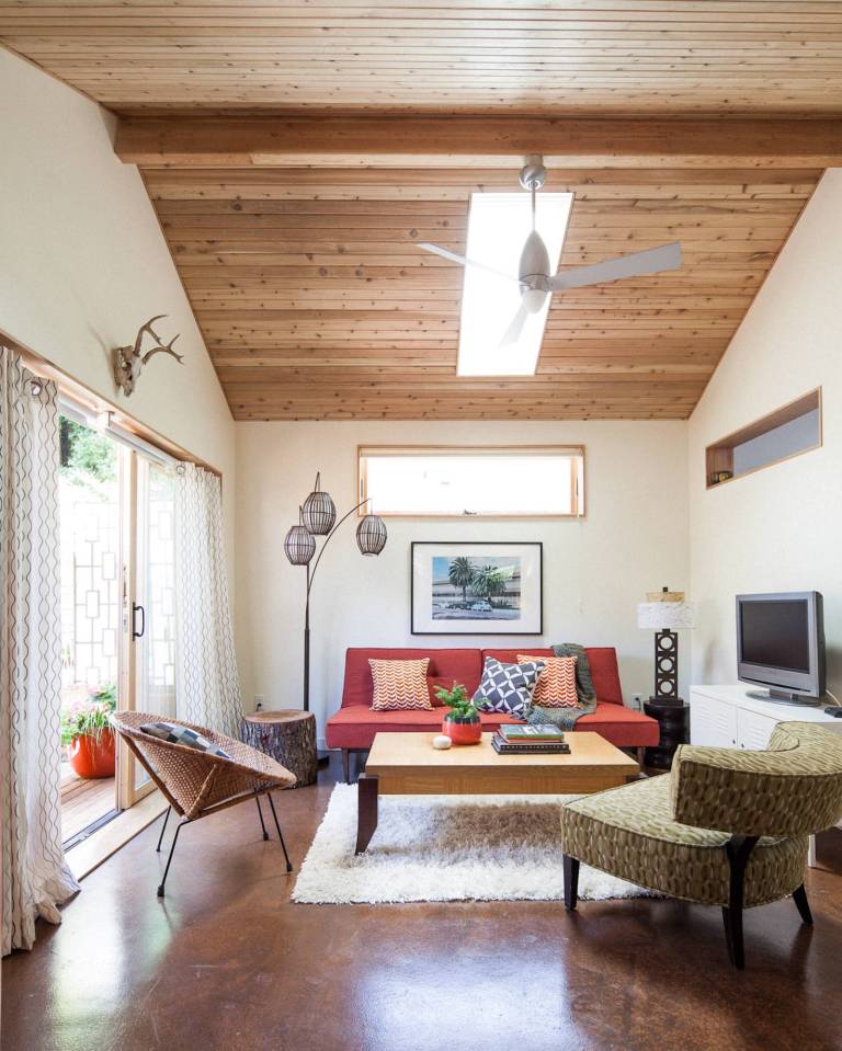 PDX Eco Cottage, a sustainably built Craftsman-style backyard cottage with Mid-Century Modern interior. It has 1 bedroom in 550 sq ft. | www.facebook.com/SmallHouseBliss