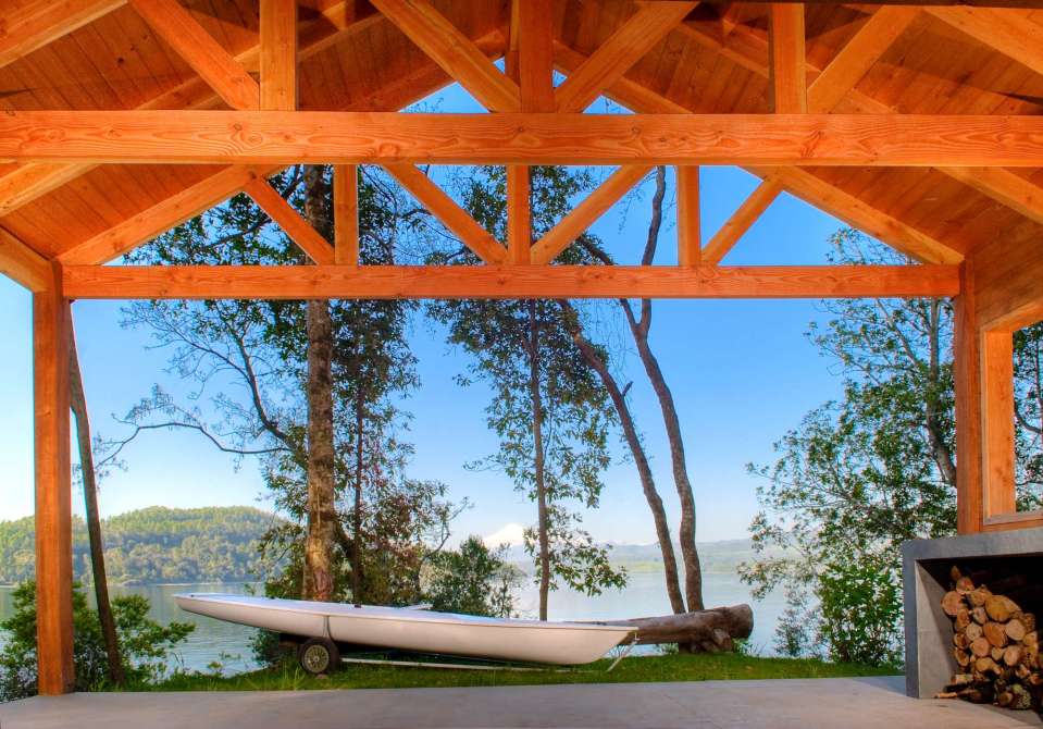 "Casa Bote" is a dual-use structure, serving as a cabin in the summer and a boat storage shed over the winter. | www.facebook.com/SmallHouseBliss