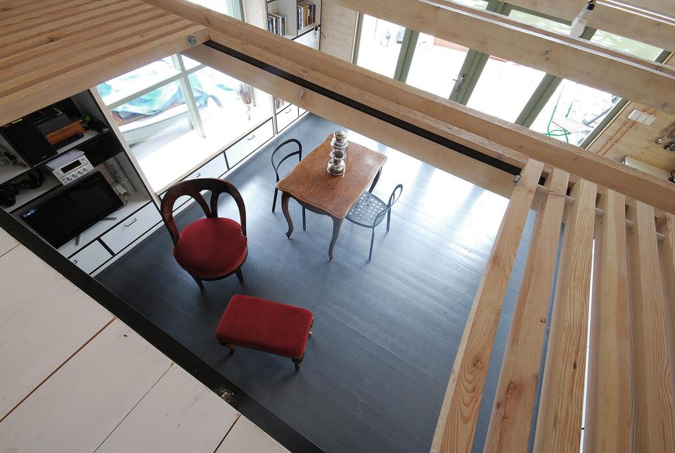 An old float house moored along a Prague riverbank was given a contemporary redesign. | www.facebook.com/SmallHouseBliss