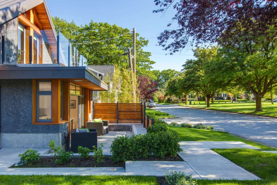 With 2 bedrooms in 800 sq ft, this energy-efficient laneway house is a good size for the young family that lives there. | www.facebook.com/SmallHouseBliss