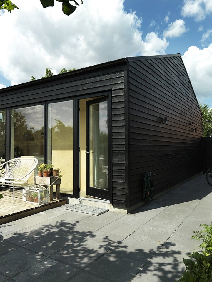 This small family house in Copenhagen has an economical design providing 3 bedrooms in 861 sq ft. | www.facebook.com/SmallHouseBliss