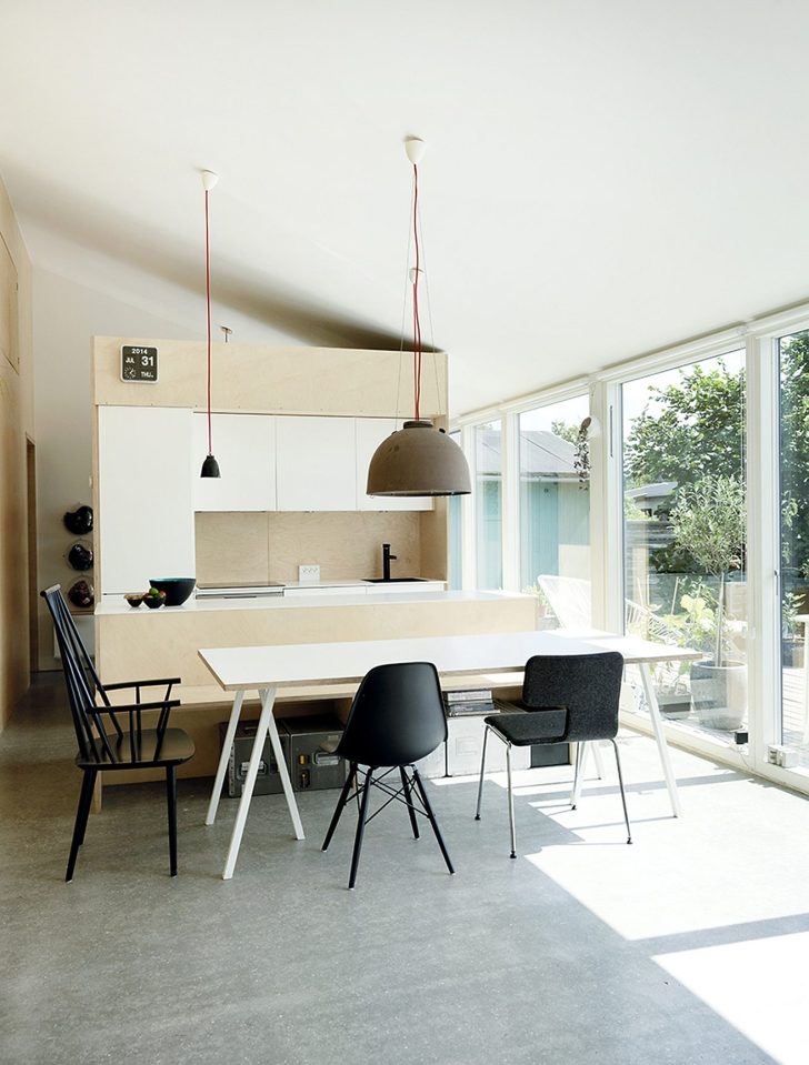 This small family house in Copenhagen has an economical design providing 3 bedrooms in 861 sq ft. | www.facebook.com/SmallHouseBliss