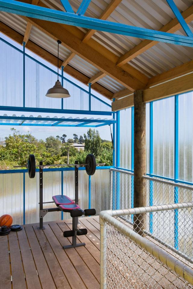 The DOGBOX, a small affordable house designed and built by three recent New Zealand architecture grads. It has 2 bedrooms in 947 sq ft. | www.facebook.com/SmallHouseBliss