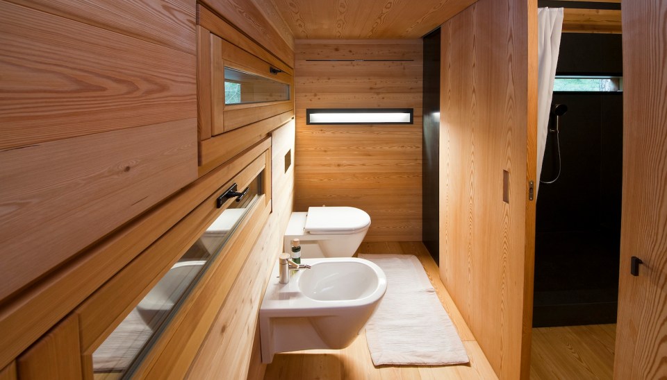 An alpine lodge and adjacent sleeping cabin in the alps of South Tyrol, Italy. Together they have 3 bedrooms in 1,399 sq ft. | www.facebook.com/SmallHouseBliss