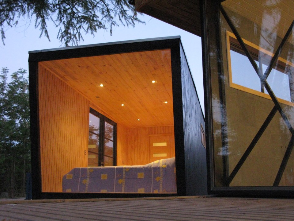 Refugio, a tiny prefab dwelling with a 226 sq ft studio floor plan. | www.facebook.com/SmallHouseBliss