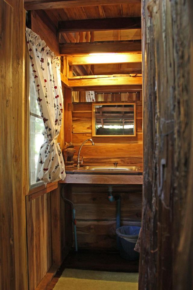 Treehouse at the Rabeang Pasak Chiangmai Treehouse Resort in northern Thailand. | www.facebook.com/SmallHouseBliss