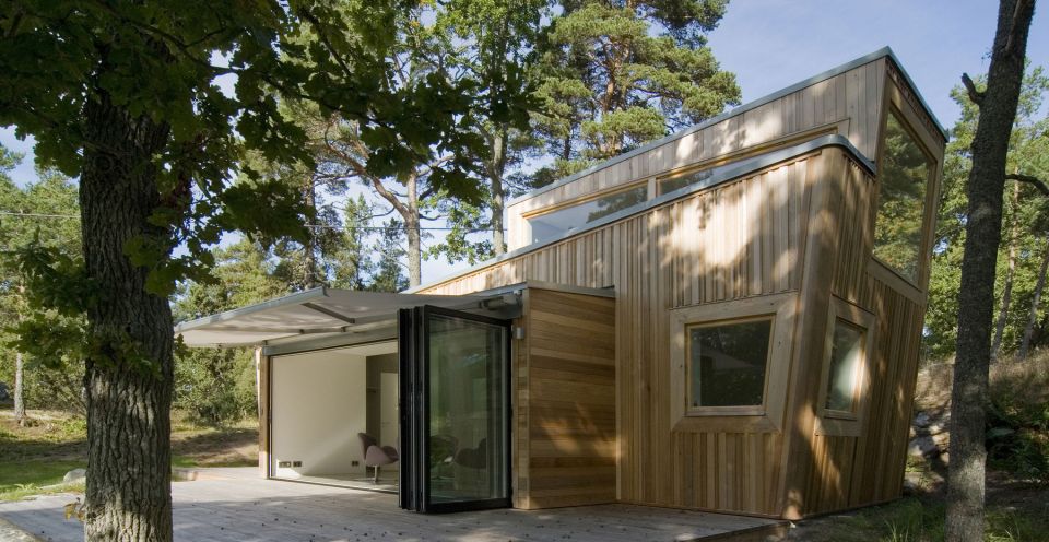 This low-impact modern cabin in Sweden has two bedrooms and a loft in 646 sq ft. | www.facebook.com/SmallHouseBliss