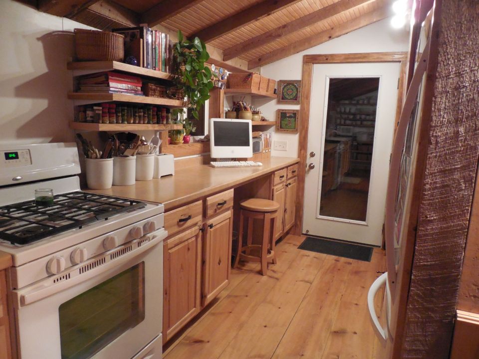 This small Tennessee cabin was renovated into a family's full-time home. It has one bedroom and a loft in 635 sq ft. | www.facebook.com/SmallHouseBliss