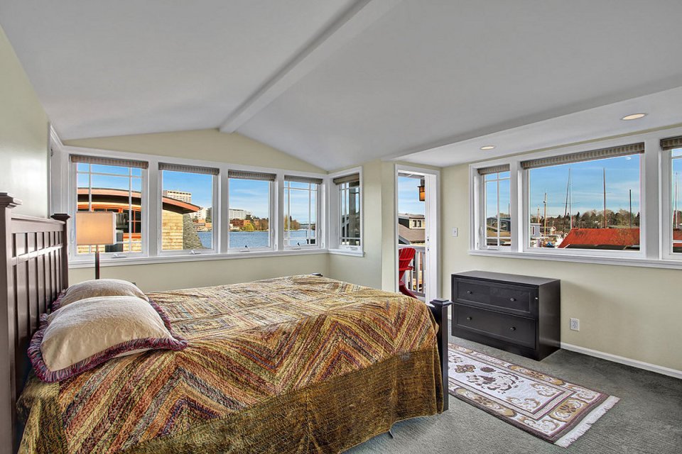 A Craftsman-style float house in Seattle's Portage Bay with two bedrooms in 960 sq ft. | www.facebook.com/SmallHouseBliss