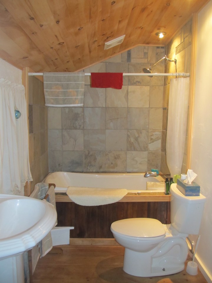 A vernacular coastal cottage on Grand Manan Island, New Brunswick. | www.facebook.com/SmallHouseBliss