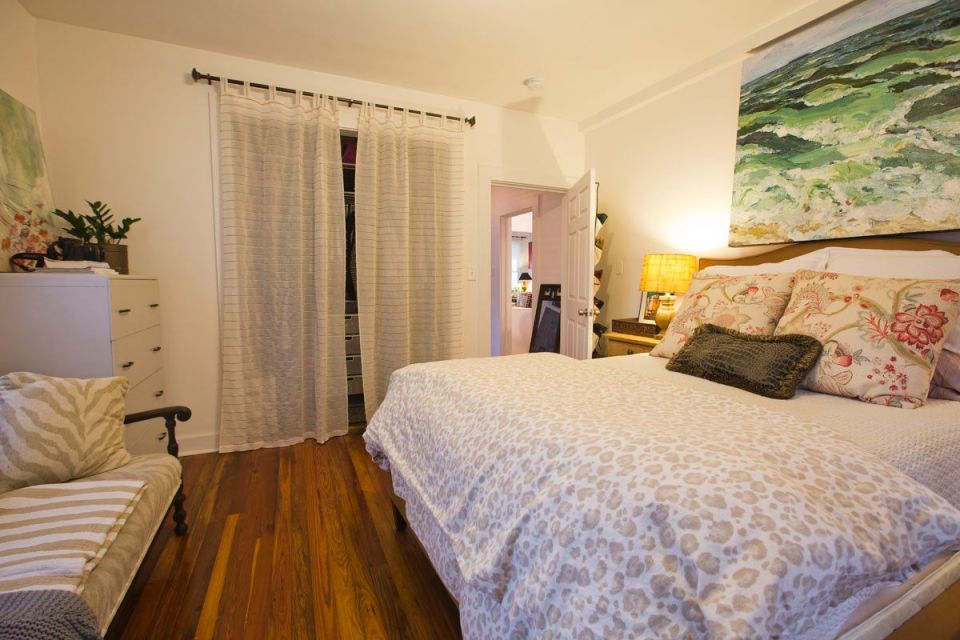 This modest two-bedroom bungalow outside Savannah, Georgia features a spacious wraparound porch. | www.facebook.com/SmallHouseBliss