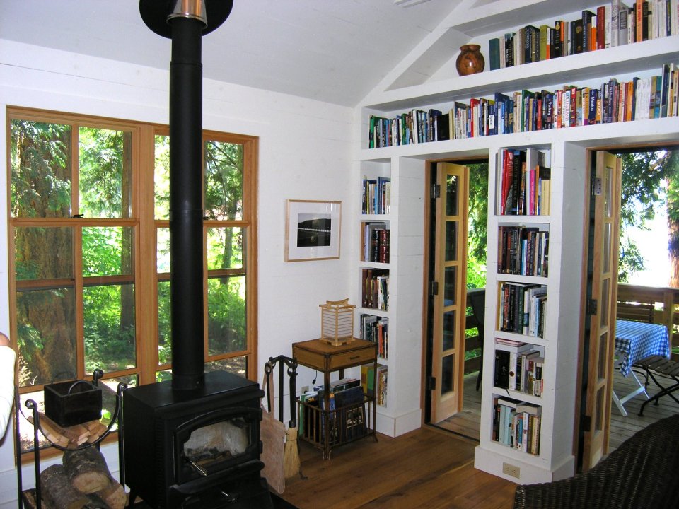 A small house compound on Whidbey Island, Washington | www.facebook.com/SmallHouseBliss