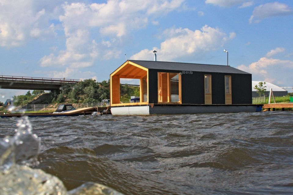 DublDom Houseboat, a modular floating cabin with a 280 sq ft studio floor plan. | www.facebook.com/SmallHouseBliss