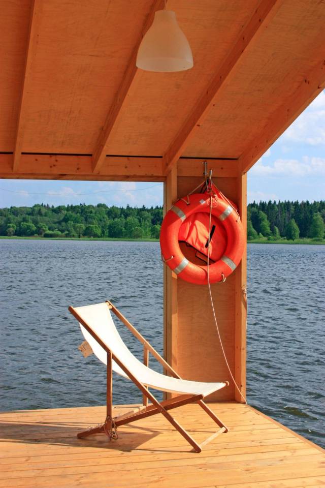 DublDom Houseboat, a modular floating cabin with a 280 sq ft studio floor plan. | www.facebook.com/SmallHouseBliss