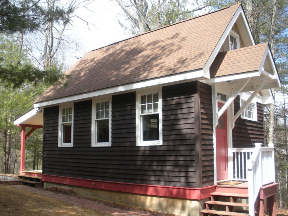 This older cottage in the woods near Asheville, NC, was renovated by the owners to create a cozy 600 sq ft home with one bedroom. | www.facebook.com/SmallHouseBliss