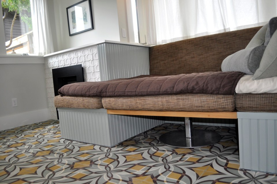 This tiny 2-storey guest cottage has one bedroom in 342 sq ft. | www.facebook.com/SmallHouseBliss