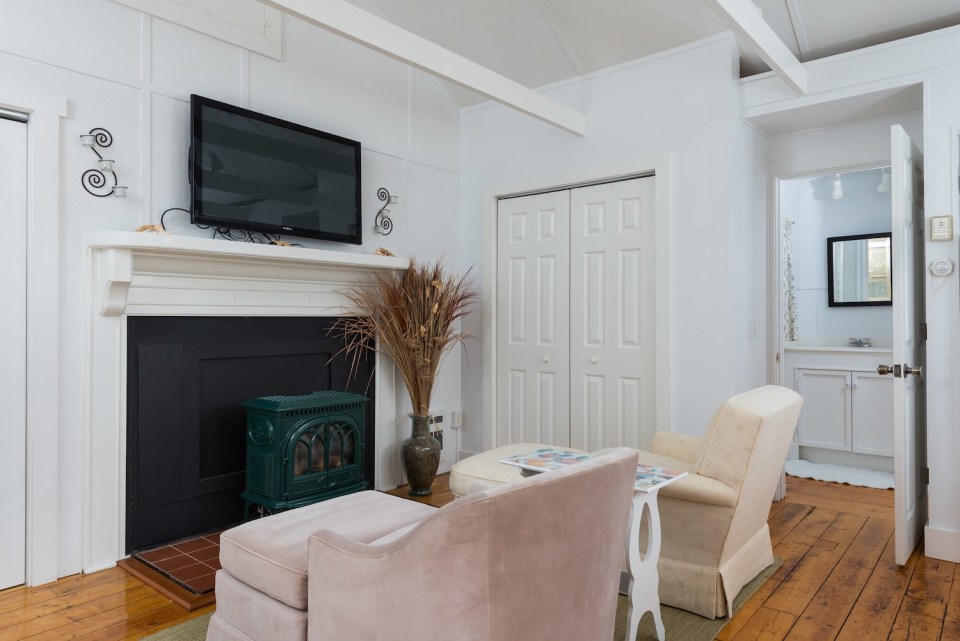 This tiny cottage on Cape Cod was once used as a children's playhouse before being converted into a studio dwelling with 348 sq ft. | www.facebook.com/SmallHouseBliss