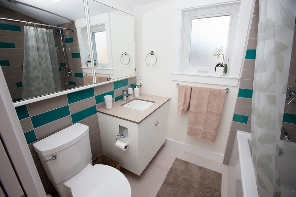 Traditional in style, this new laneway house fits in with its neighbors. It has 2 bedrooms in 670 sq ft. | www.facebook.com/SmallHouseBliss