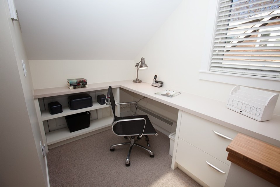 Traditional in style, this new laneway house fits in with its neighbors. It has 2 bedrooms in 670 sq ft. | www.facebook.com/SmallHouseBliss