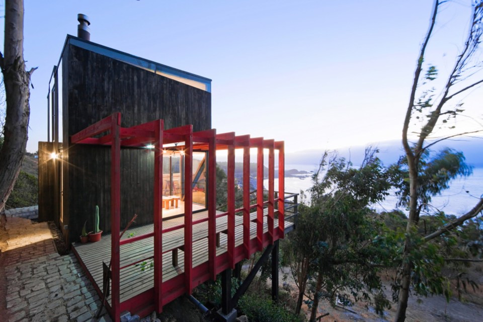 A low-cost "surf shack" cabin overlooking the ocean in Chile. Shared by two brothers, it has two small bedrooms in 555 sq ft. | www.facebook.com/SmallHouseBliss