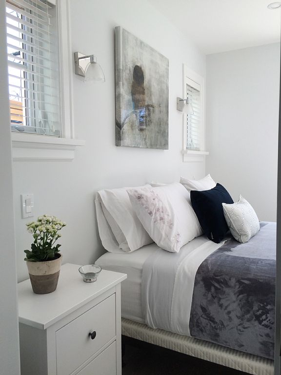 Buttercup Guest House, a 780 sq ft backyard cottage with a bedroom and bathroom on both floors. | www.facebook.com/SmallHouseBliss