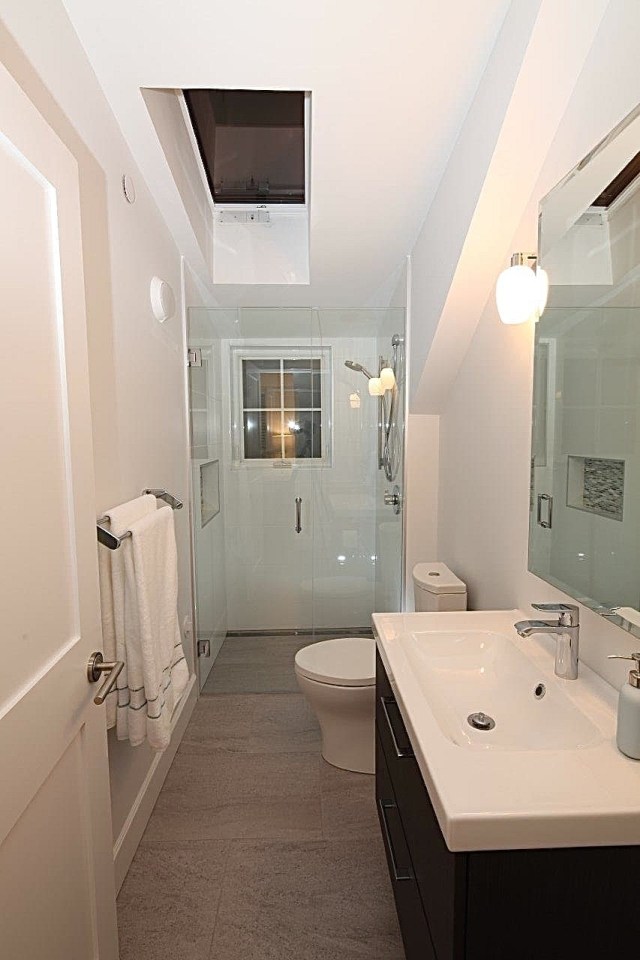 Buttercup Guest House, a 780 sq ft backyard cottage with a bedroom and bathroom on both floors. | www.facebook.com/SmallHouseBliss