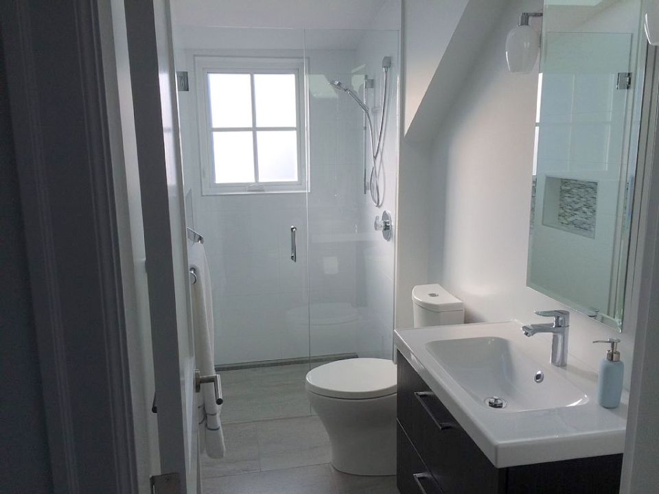 Buttercup Guest House, a 780 sq ft backyard cottage with a bedroom and bathroom on both floors. | www.facebook.com/SmallHouseBliss