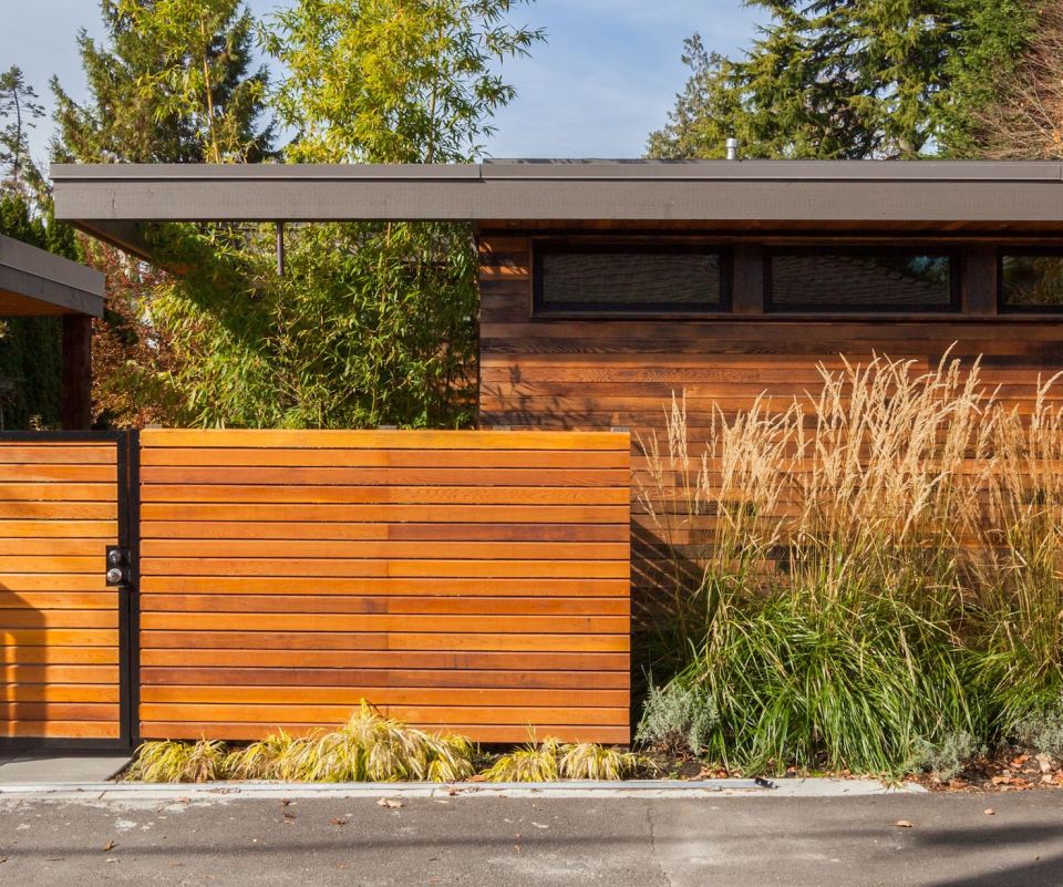 The Two Birds laneway house, an energy-efficient modern home with two bedrooms in a 940 sq ft single-level plan. | www.facebook.com/SmallHouseBliss