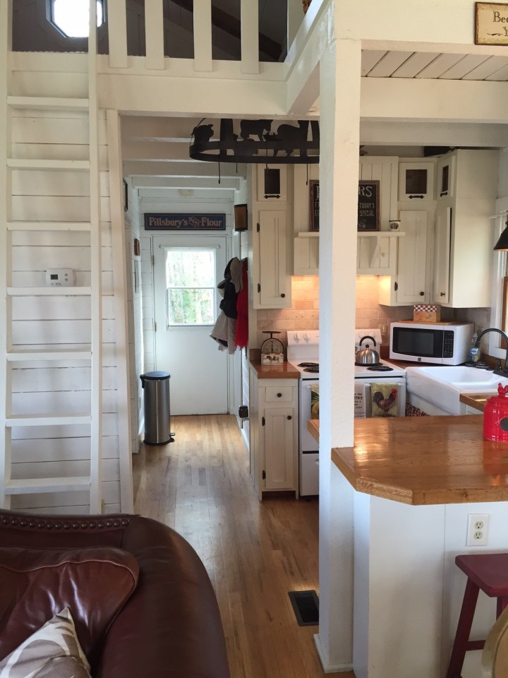 This recently renovated farmhouse in the Great Smoky Mountains has two bedrooms in 1,000 sq ft. | www.facebook.com/SmallHouseBliss