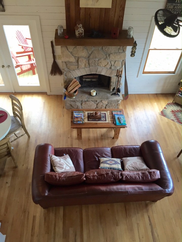 This recently renovated farmhouse in the Great Smoky Mountains has two bedrooms in 1,000 sq ft. | www.facebook.com/SmallHouseBliss